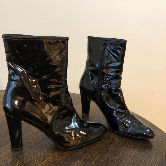 Stuart Weitzman ankle booties - NEW - Picture 2 of 3